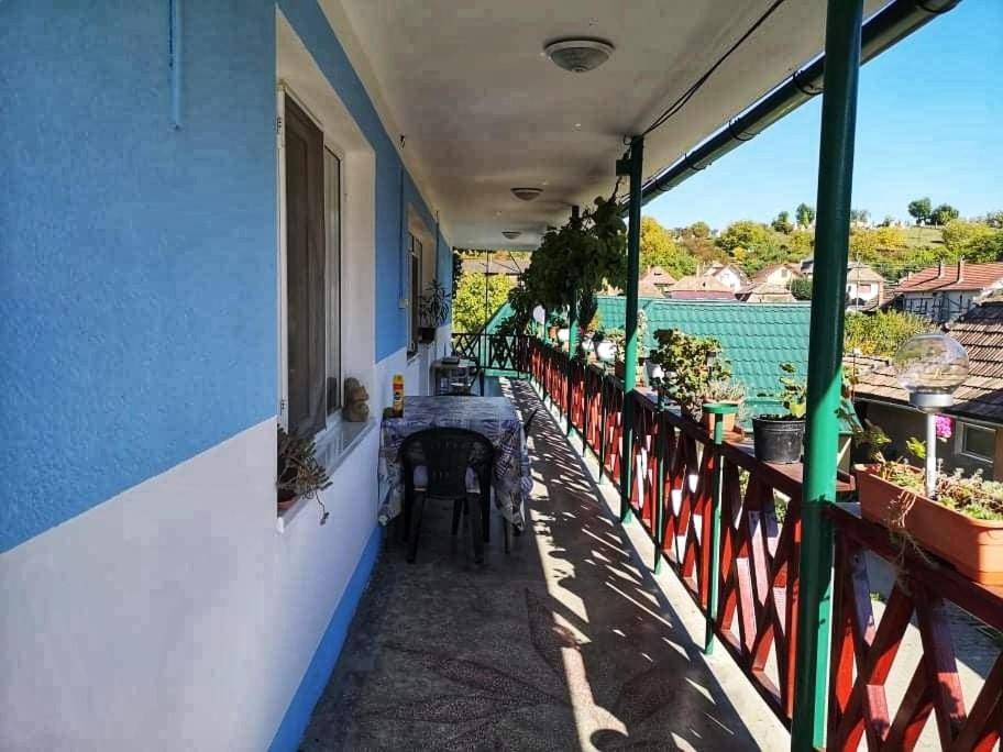 Hotel Casa Vinco Vici Turda Exterior foto